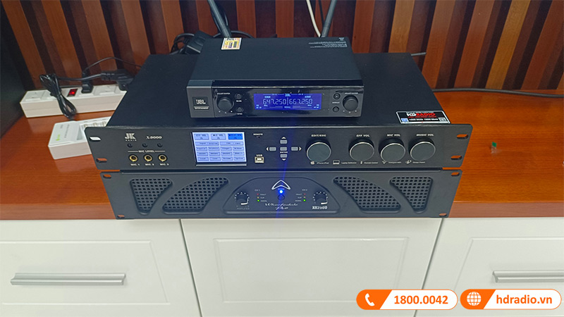 Dan karaoke gia dinh anh Hoa Dan karaoke gia dinh anh Hoa