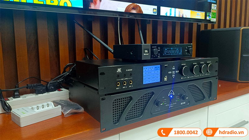 Dan karaoke gia dinh anh Hoa Dan karaoke gia dinh anh Hoa