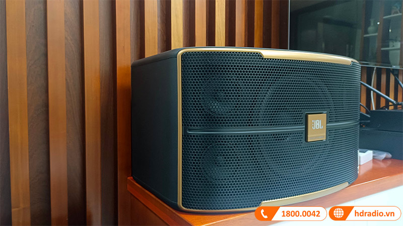 Dan karaoke gia dinh anh Hoa Dan karaoke gia dinh anh Hoa