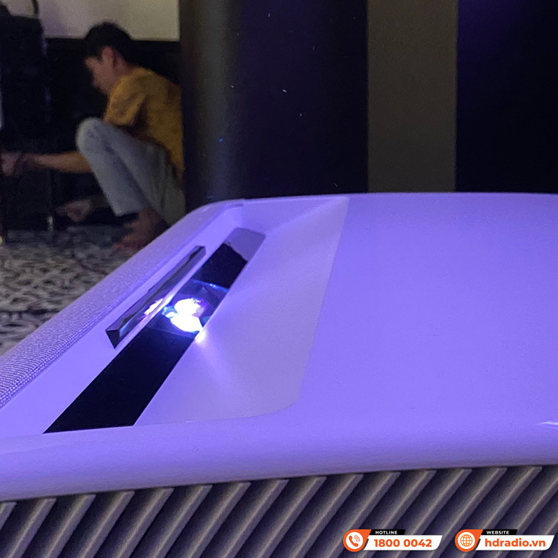 Máy Chiếu Siêu Gần Samsung LSP9T, 4K UHD, 2800 Ansi Lumen-6