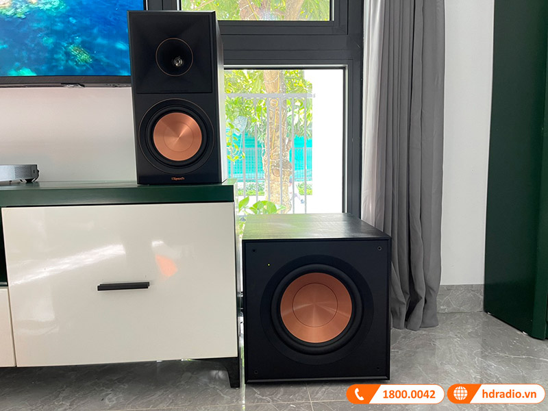 Dàn nghe nhạc của anh Hùng ở Gia Lâm, Hà Nội Dàn nghe nhạc của anh Hùng ở Gia Lâm, Hà Nội