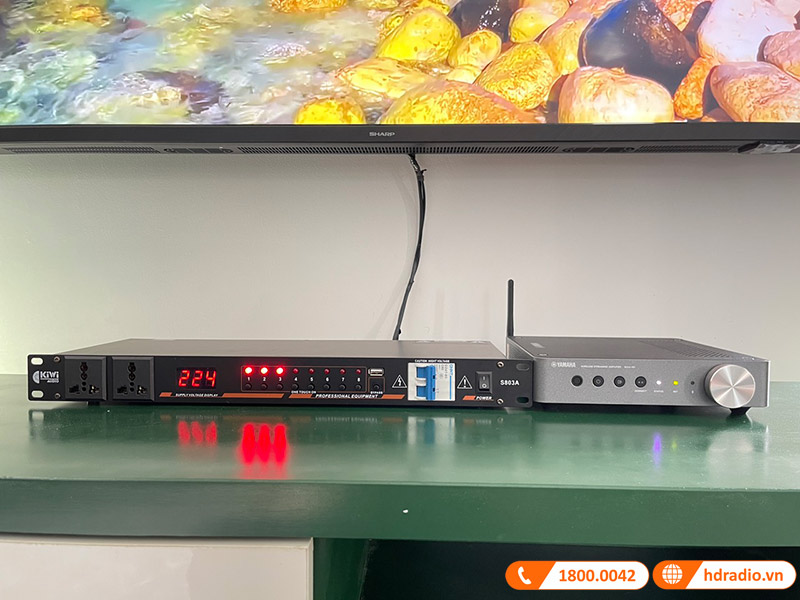 Dàn nghe nhạc của anh Hùng ở Gia Lâm, Hà Nội Dàn nghe nhạc của anh Hùng ở Gia Lâm, Hà Nội