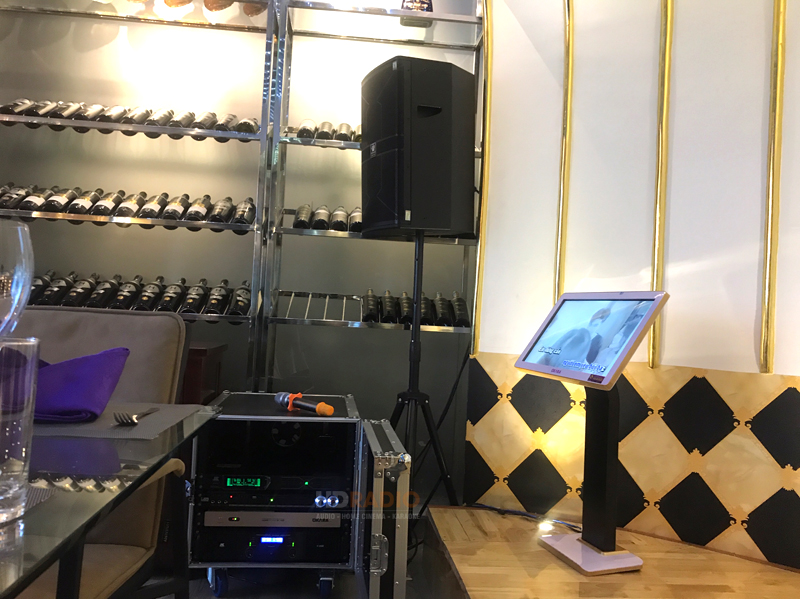 anh-hung-tai-pham-van-dong-cau-giay-hn2