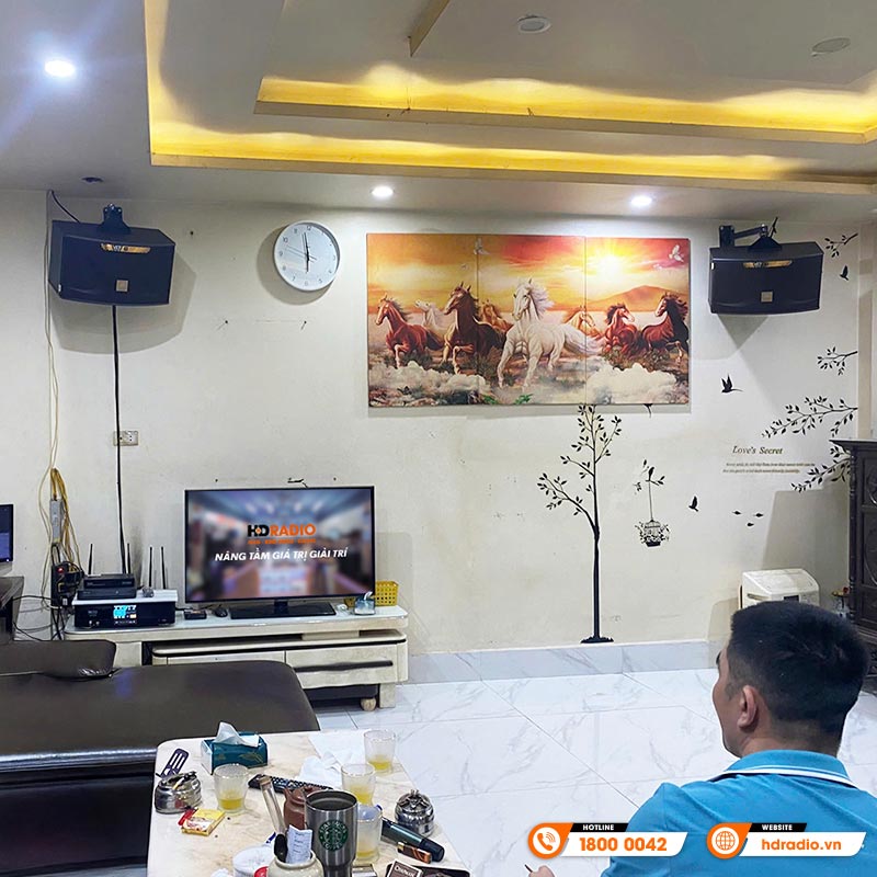 Dàn karaoke của anh Huy ở Quận Cầu Giấy, Hà Nội