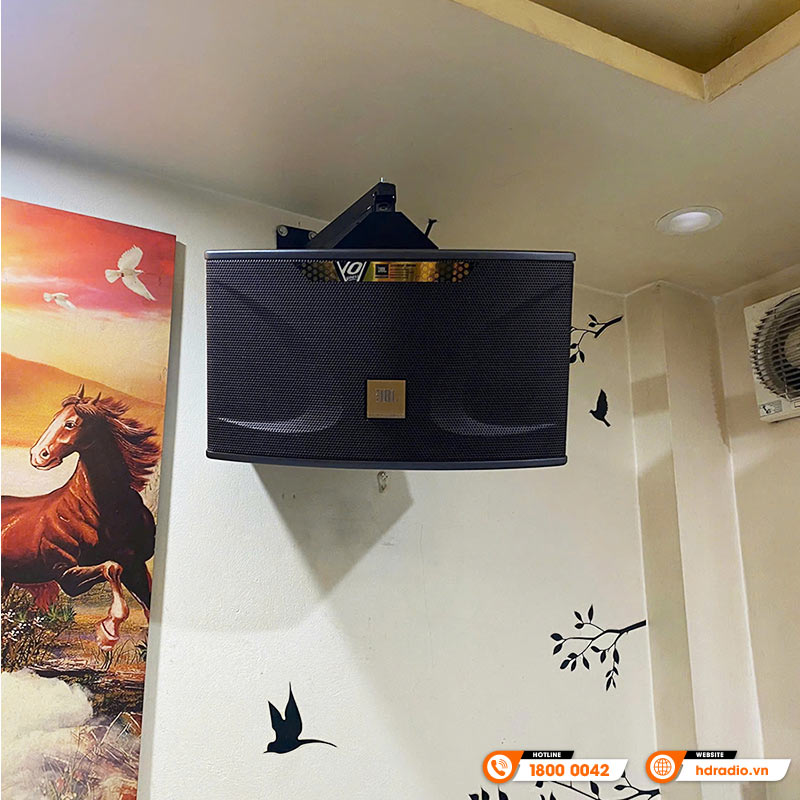 Dàn karaoke của anh Huy ở Quận Cầu Giấy, Hà Nội