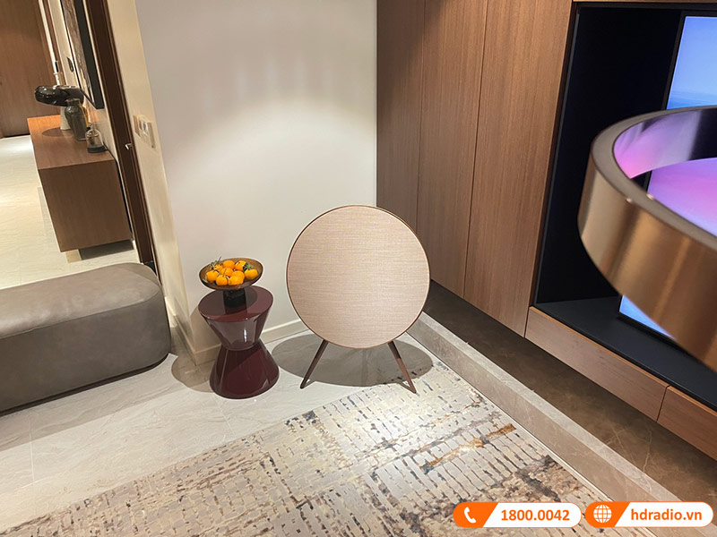 Loa B&O Beoplay A9 Mk4 Bronze của anh Lâm ở Quận Tây Hồ, Hà Nội