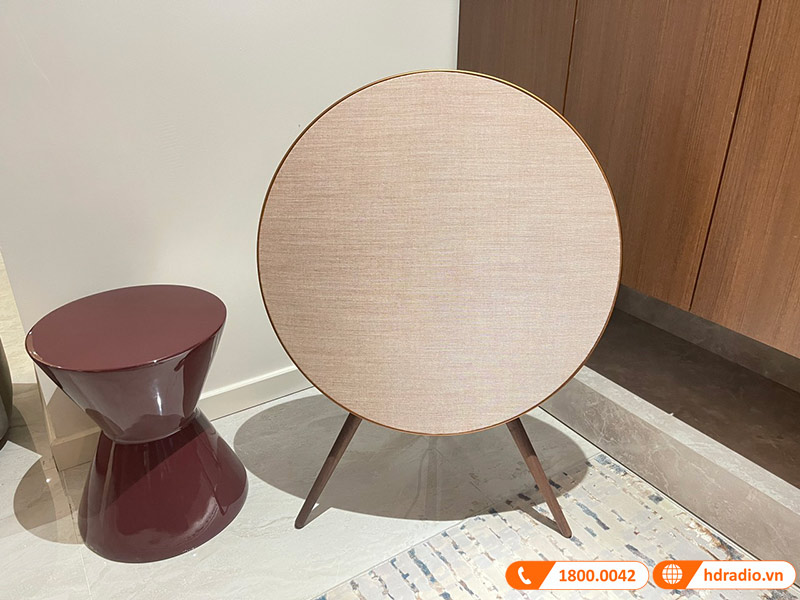 Loa B&O Beoplay A9 Mk4 Bronze của anh Lâm ở Quận Tây Hồ, Hà Nội