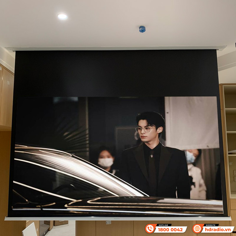 Hệ thống trình chiếu của anh Long ở Quận Tây Hồ, Hà Nội