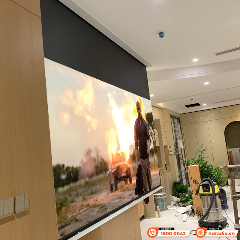 Hệ thống trình chiếu của anh Long ở Quận Tây Hồ, Hà Nội