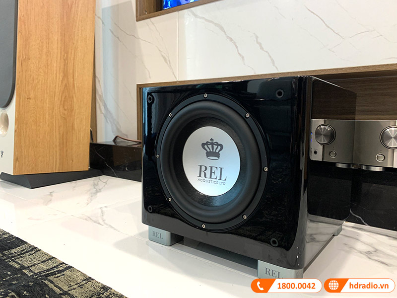 Lap dan am thanh nghe nhac cao cap tri gia hon 153 trieu dong cho anh Luong o Nam Tu Liem, Ha Noi