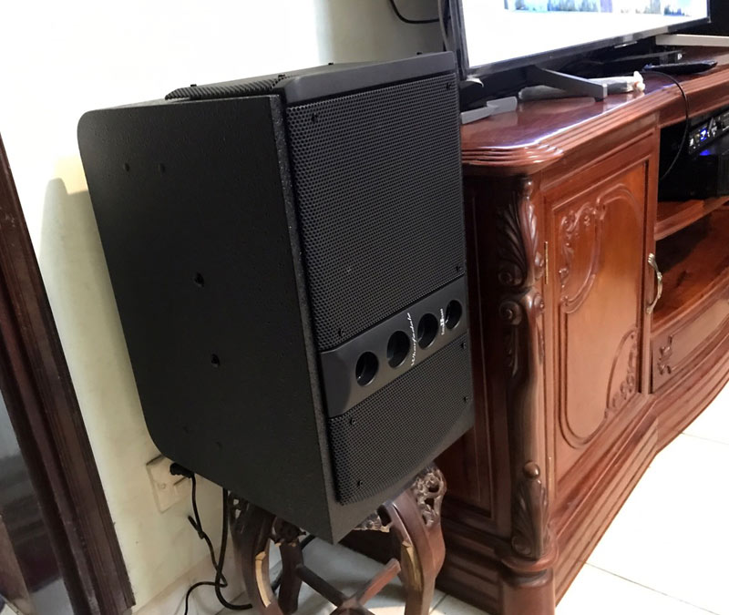 anh-mao-o-quan-tay-ho-ha-noi2