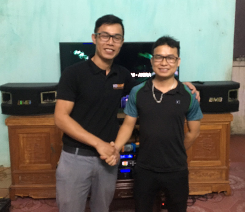 lap-dan-karaoke-bmb-gia-dinh-anh-ninh-thach-that-ha-noi6