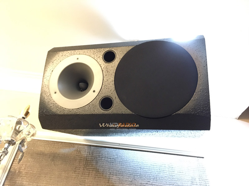 lap-dat-dan-karaoke-vip-cho-anh-quy-o-tay-son-dong-da-ha-noi3