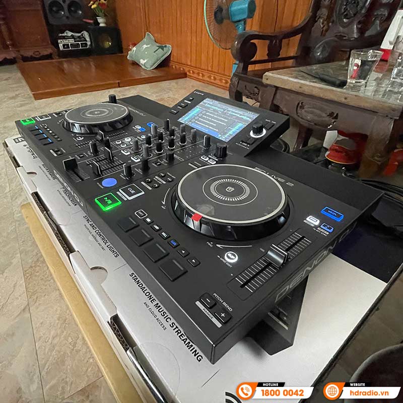 Bàn DJ Denon SC Live 2 của anh Tân ở Quốc Oai, Hà Nội