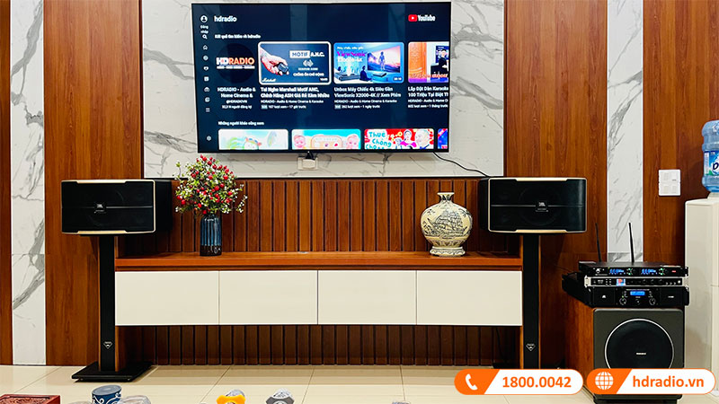 Dan karaoke gia dinh anh Tien 