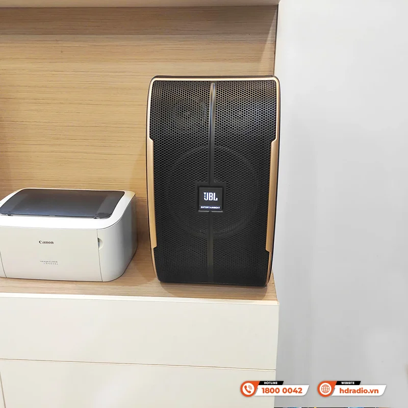 Dàn karaoke của anh Tuấn ở Cầu Giấy, Hà Nội