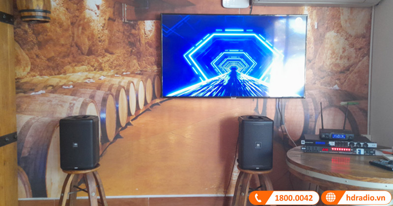 dan karaoke co loa jbl eon one compact