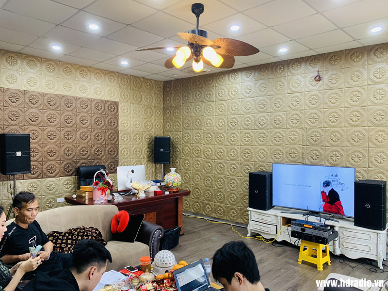 anh-tuoc-quan-tay-ho-ha-noi