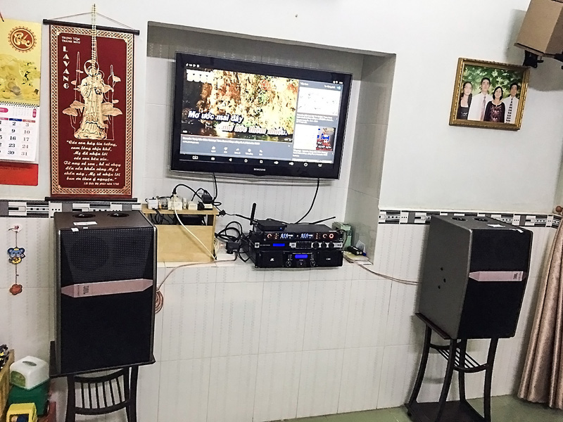 Lắp đặt dàn karaoke cho gia đình Anh Vũ ở Tân Phú