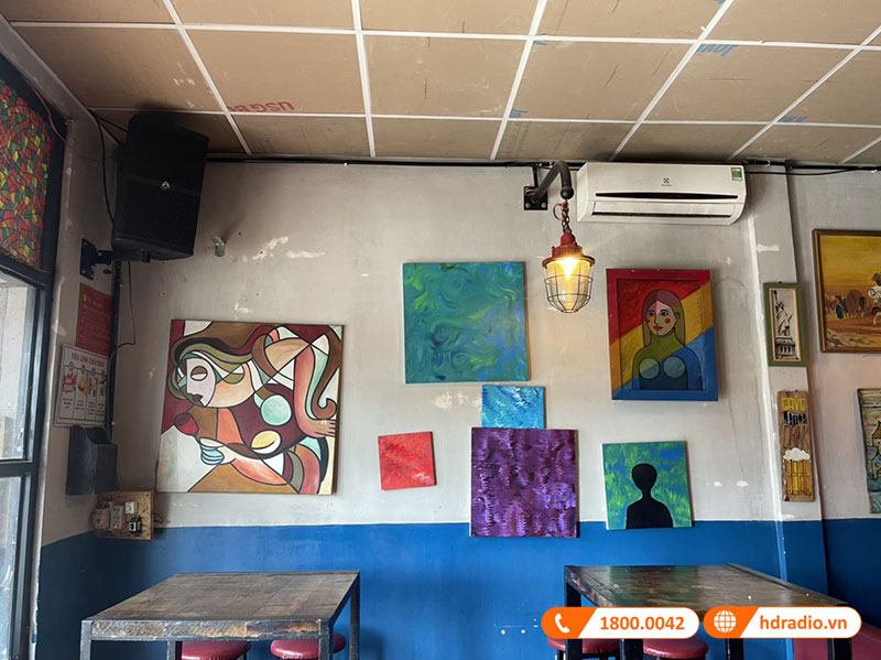 Loa nghe nhạc quán cafe anh Trí Sài Gòn Loa nghe nhạc quán cafe anh Trí Sài Gòn