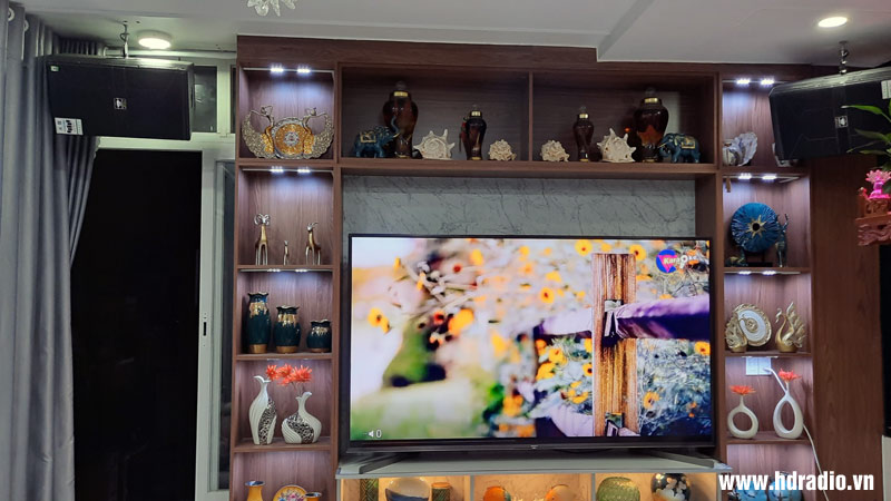 Lắp bộ karaoke cho chị Phương quận Bình Tân, HCM (JKAudio H4800, BossElec M12, Himedia H10, VinaKTV S600X Max, Wharfedale Delta 18B, Wharfedale 5190)