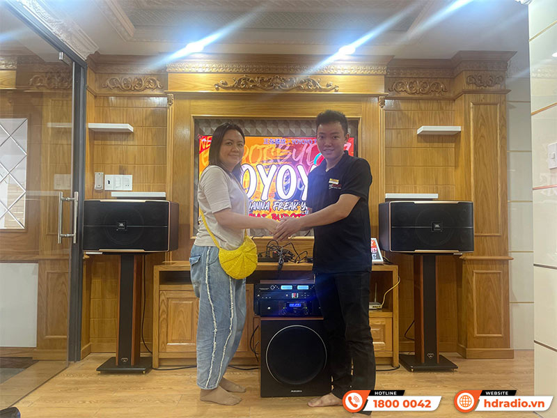 Dàn karaoke của chị Tú Q ở Quận Bình Tân, Hồ Chí Minh Dàn karaoke của chị Tú Q ở Quận Bình Tân, Hồ Chí Minh