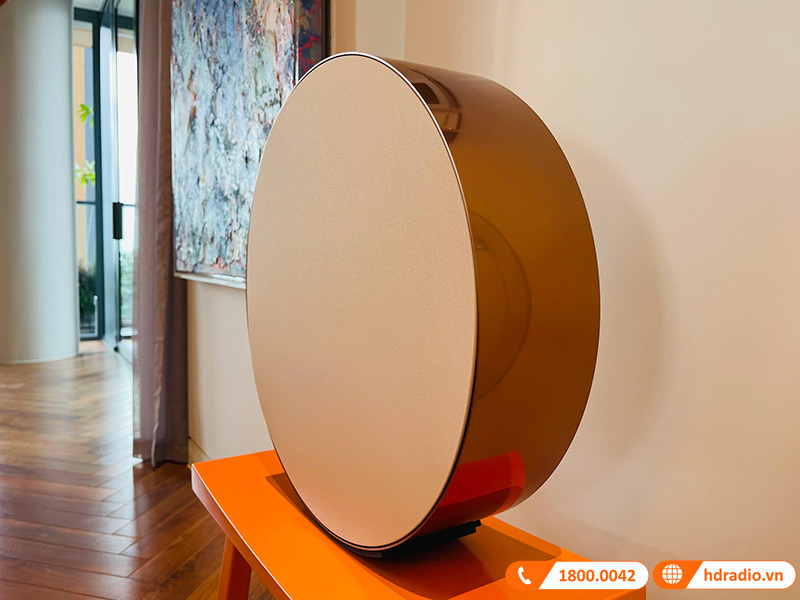 Lap he thong loa B&O Beosound EDGE tri gia gan 88 trieu dong cho chi Tue Minh o Thu Duc, Ho Chi Minh Lap he thong loa B&O Beosound EDGE tri gia gan 88 trieu dong cho chi Tue Minh o Thu Duc, Ho Chi Minh