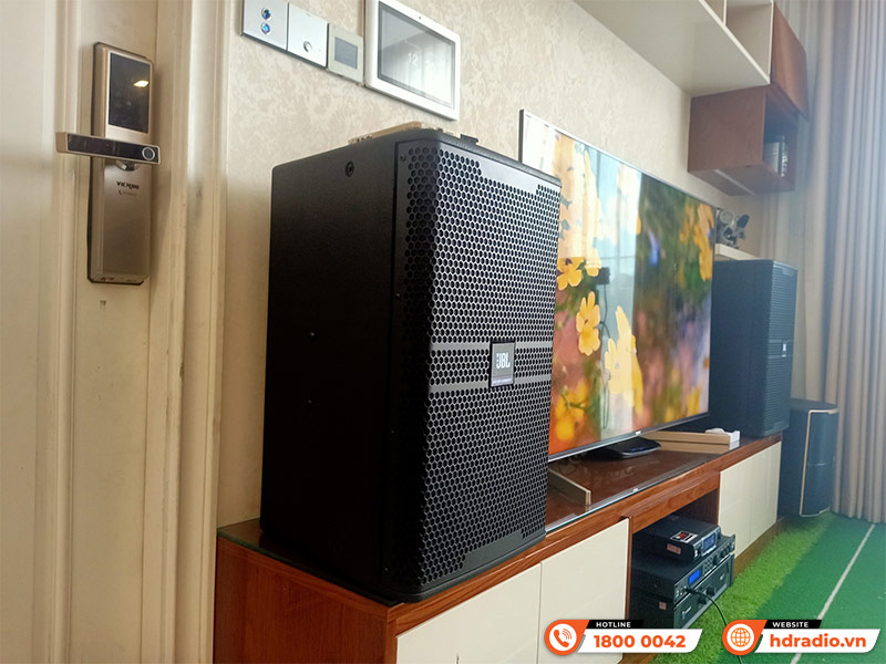 Dàn karaoke của chị Vân ở Quận 1, TP.Hồ Chí Minh