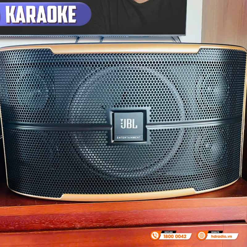 Dàn Karaoke của chú Đông ở Quận Long Biên, Hà Nội Dàn Karaoke của chú Đông ở Quận Long Biên, Hà Nội