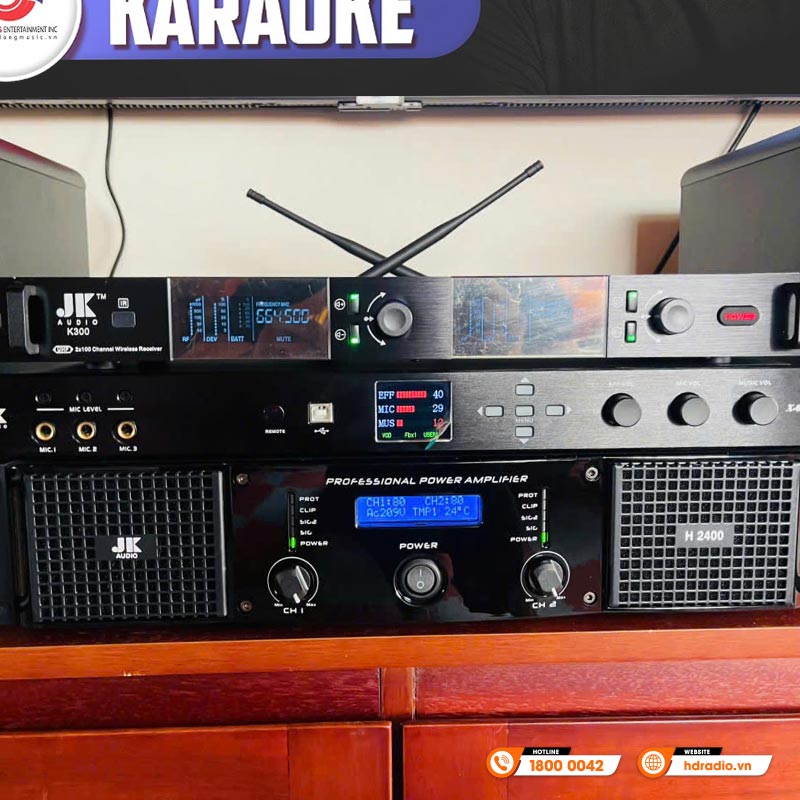 Dàn Karaoke của chú Đông ở Quận Long Biên, Hà Nội Dàn Karaoke của chú Đông ở Quận Long Biên, Hà Nội