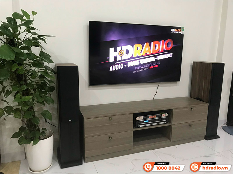 Dàn karaoke của chú Hoàn ở Cầu Giấy, Hà Nội Dàn karaoke của chú Hoàn ở Cầu Giấy, Hà Nội