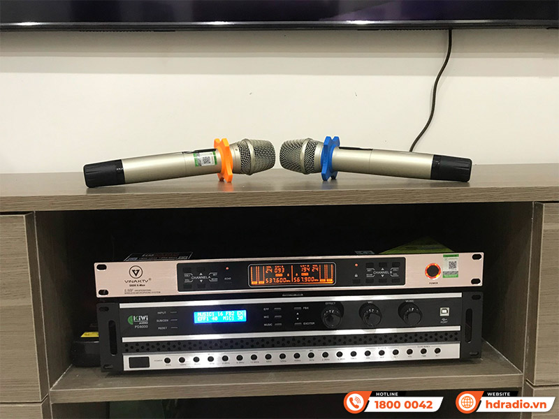 Dàn karaoke của chú Hoàn ở Cầu Giấy, Hà Nội Dàn karaoke của chú Hoàn ở Cầu Giấy, Hà Nội