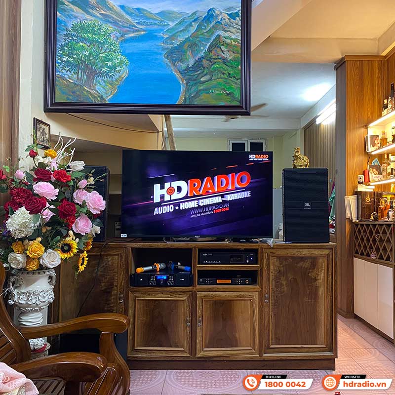 Dàn karaoke của chú Tiến ở Cầu Giấy, Hà Nội Dàn karaoke của chú Tiến ở Cầu Giấy, Hà Nội