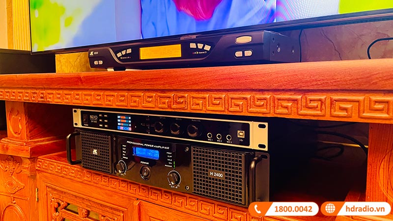 Dàn karaoke của cô Hương ở Tây Hồ, Hà Nội