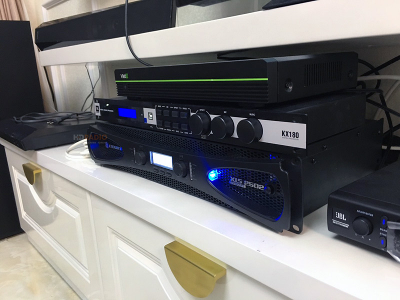 co-nga-o-tan-phu-ho-chi-minh3