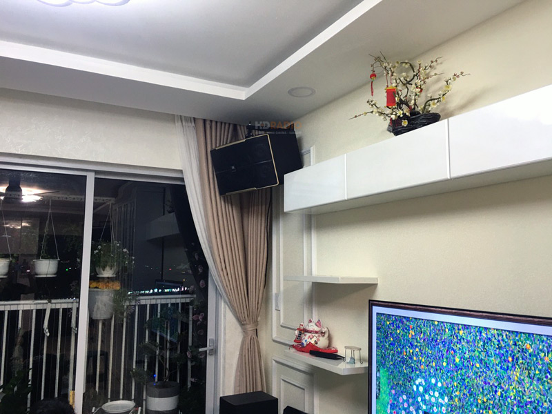 co-nga-o-tan-phu-ho-chi-minh7