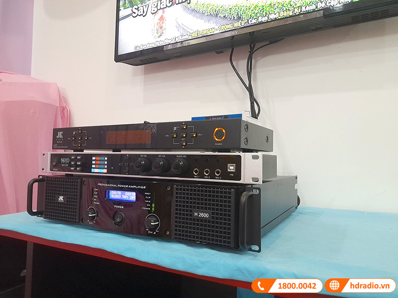 Lap dan karaoke cao cap tri gia hon 37 trieu dong cho co thuy o tan phu ho chi minh