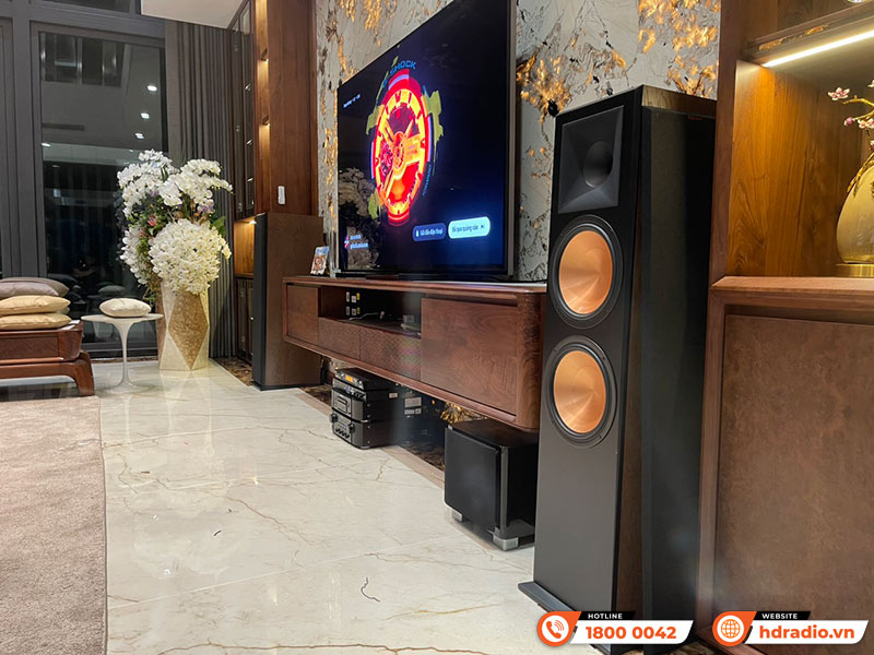 Dàn nghe nhạc và hát karaoke của cô Trang ở Thái Nguyên