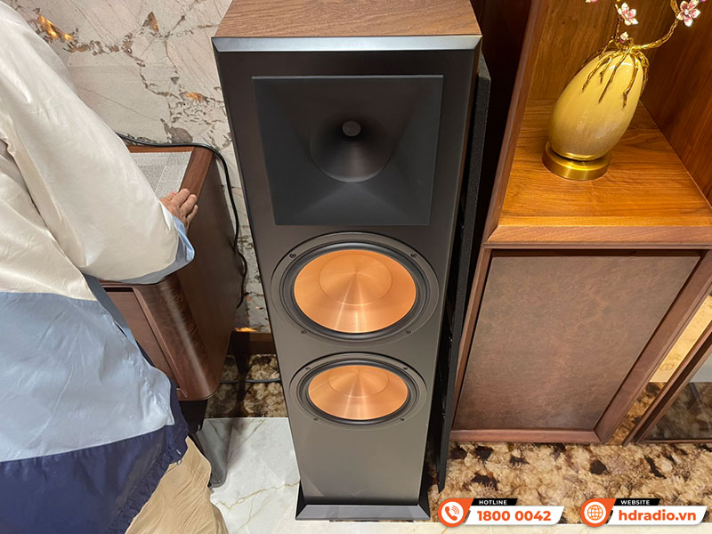 Dàn nghe nhạc và hát karaoke của cô Trang ở Thái Nguyên