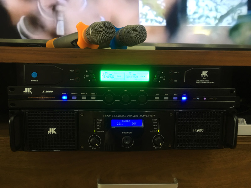 dan-karaoke-vip-cho-gia-dinh-anh-giang-khu-do-thi-vinhomes