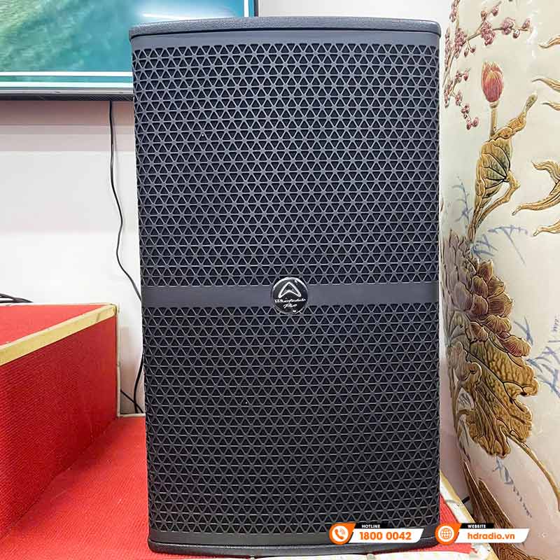 Dàn karaoke của gia đình chị Ngân ở Gia Lâm, Hà Nội