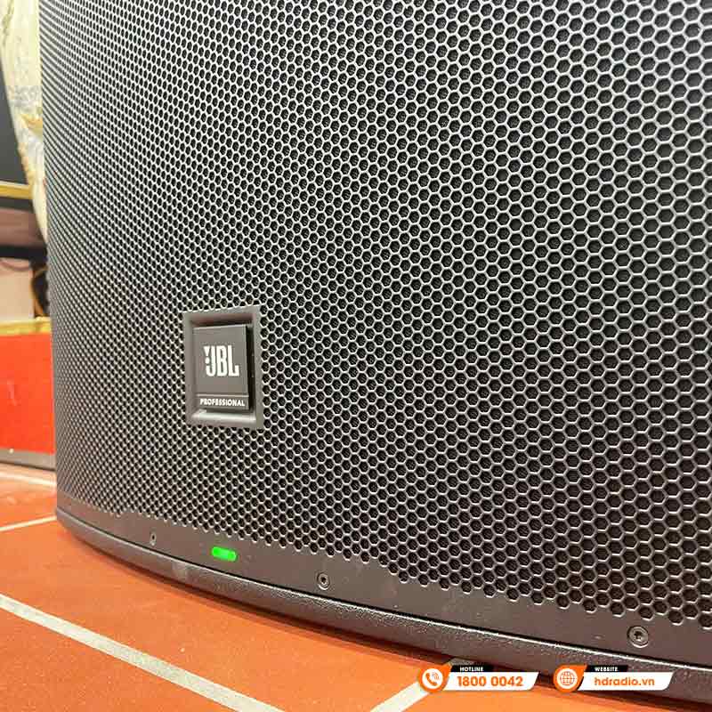 Dàn karaoke của gia đình chị Ngân ở Gia Lâm, Hà Nội