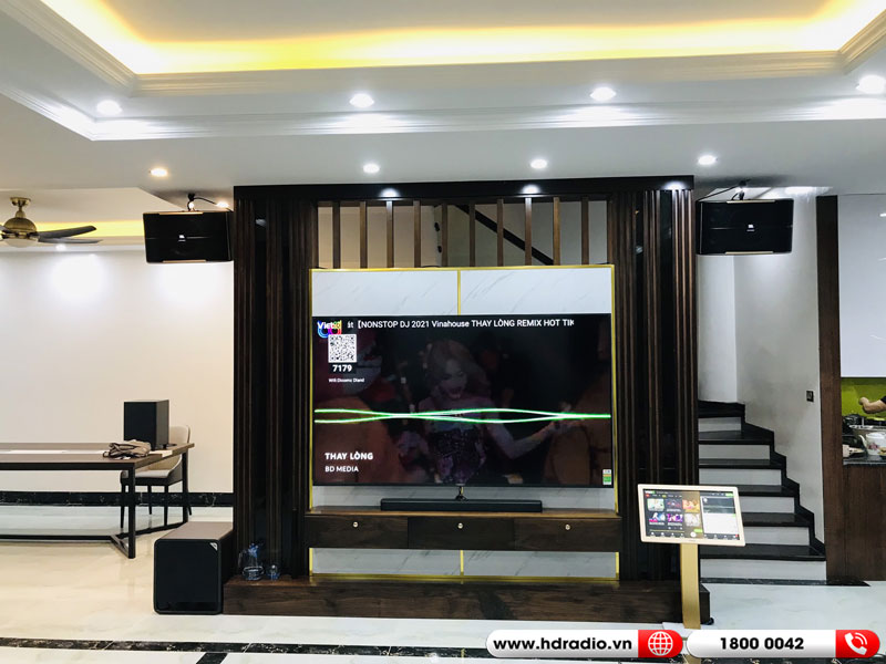 ảnh thực tế dàn âm thanh sử dụng Loa Sub Polk Audio HTS12