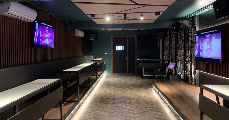 Lắp dàn Karaoke Cao Cấp anh Đức ở Thạch Thất, Hà Nội (Loa JBL Pasion 12, Đẩy JKAudio H2600, Đẩy JKAudio H4600, Micro JKAudio B9, Vang số JKaudio X9000, Đầu ViệtK Pro 4TB, Màn VietK 22 Inch, KIWI S803A, Tủ rack 12U)