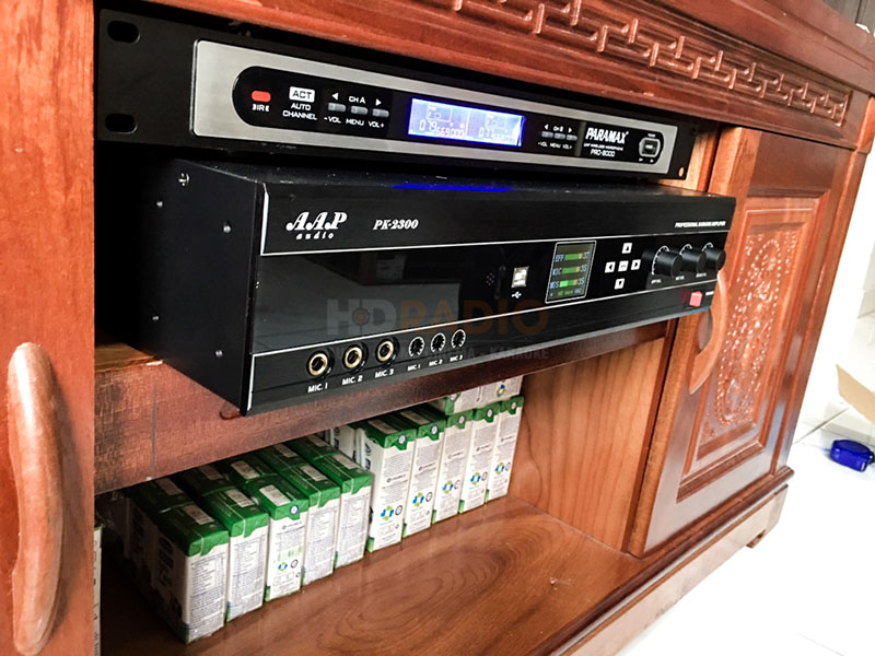 lap-dan-karaoke-cho-gia-dinh-anh-hanh-o-tan-phu2