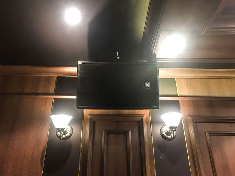 lap-dan-karaoke-gia-dinh-cau-thu-quang-hai-dong-anh-ha-noi-2