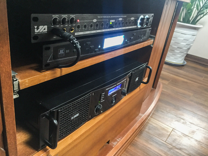 lap-dat-bo-dan-karaoke-vip-cho-chi-trang-truong-chinh-ha-noi (3)