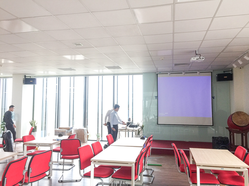 lap-dat-he-thong-am-thanh-karaoke-cho-anh-long-toa-nha-vsip-tu-son-bac-ninh (3)