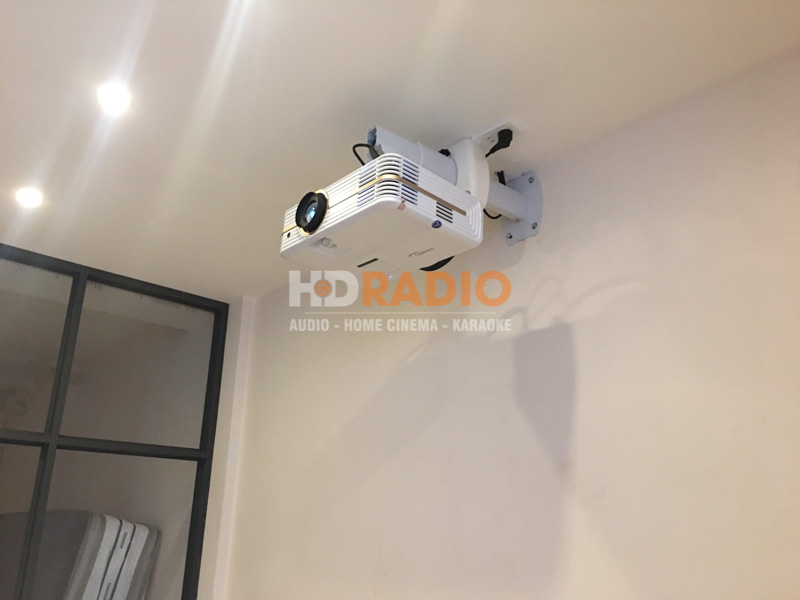 lap-dat-he-thong-may-chieu-phim-cho-chi-ngoc8