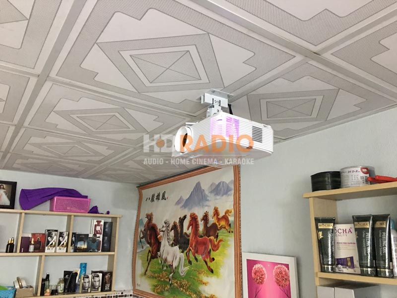 lap-dat-may-chieu-cho-anh-khoa1